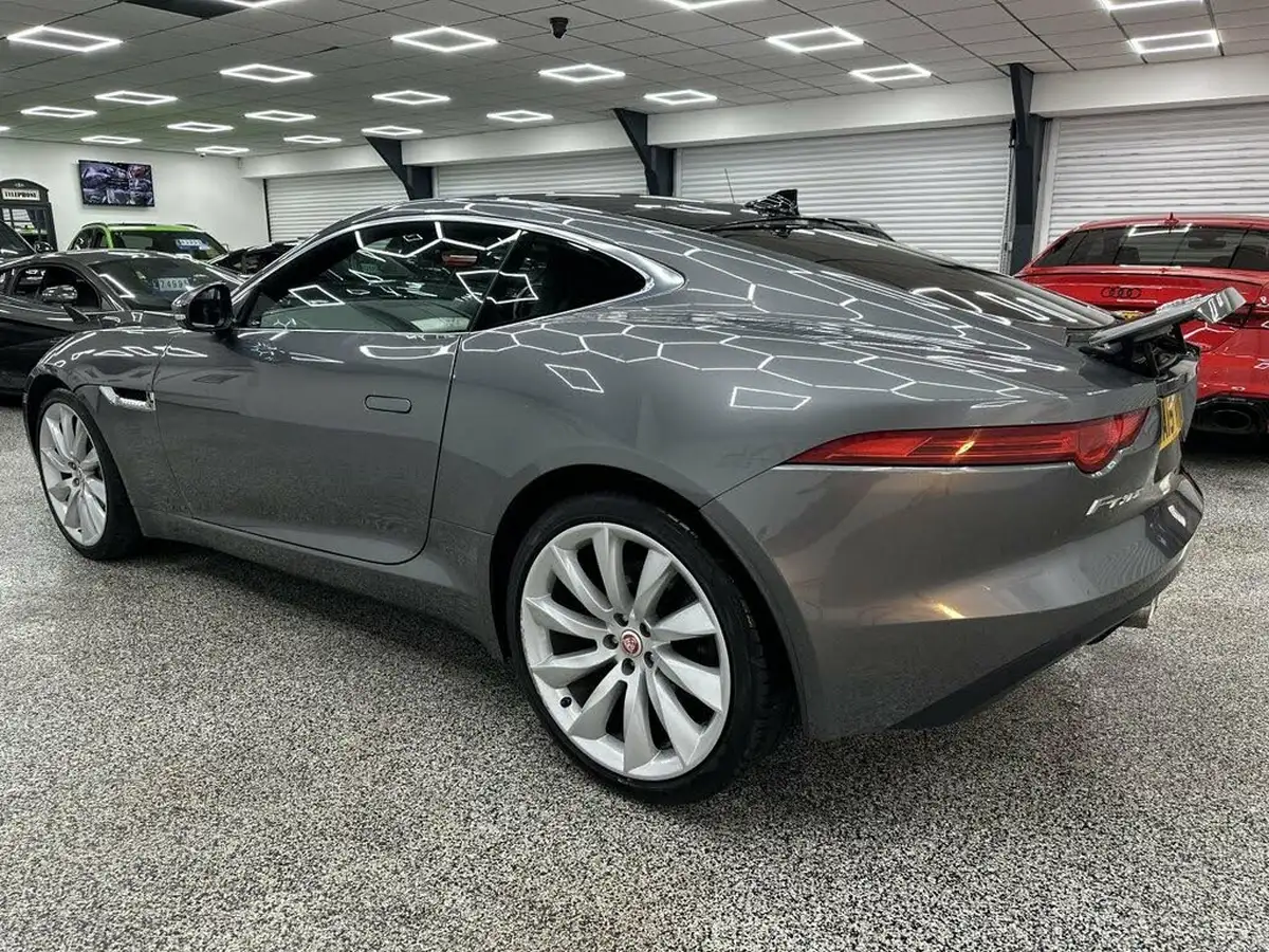 2015-jaguar-f-type-30-v6-coupe-quickshift-big-4