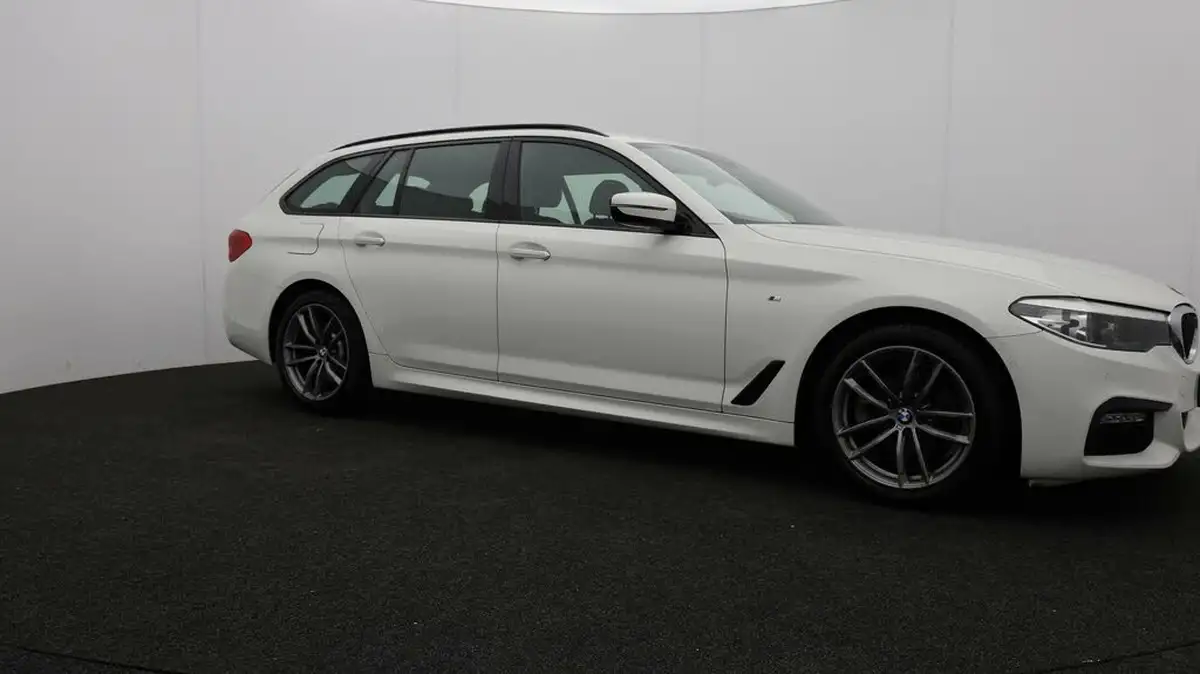 2018-bmw-5-series-20td-520d-m-sport-188bhp-xdrive-touring-5d-big-39