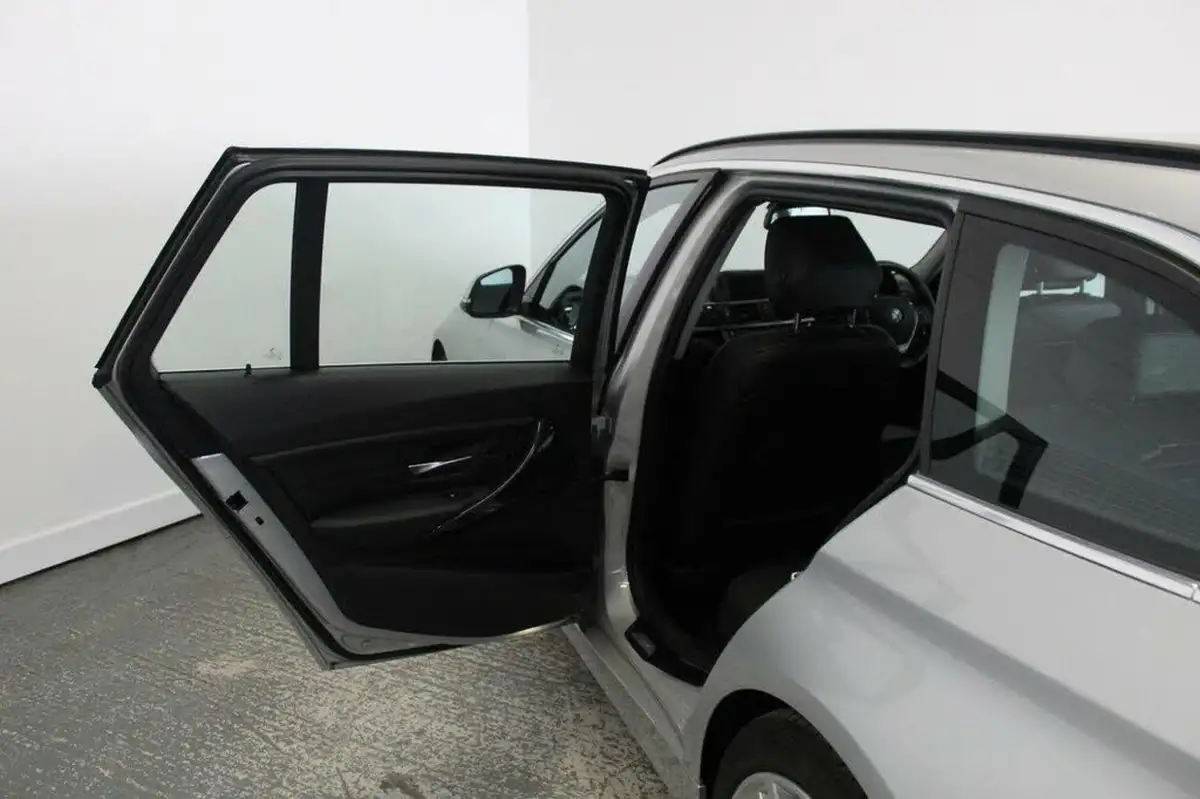 2013-bmw-3-series-20td-320d-luxury-184bhp-ss-touring-5d-auto-big-21
