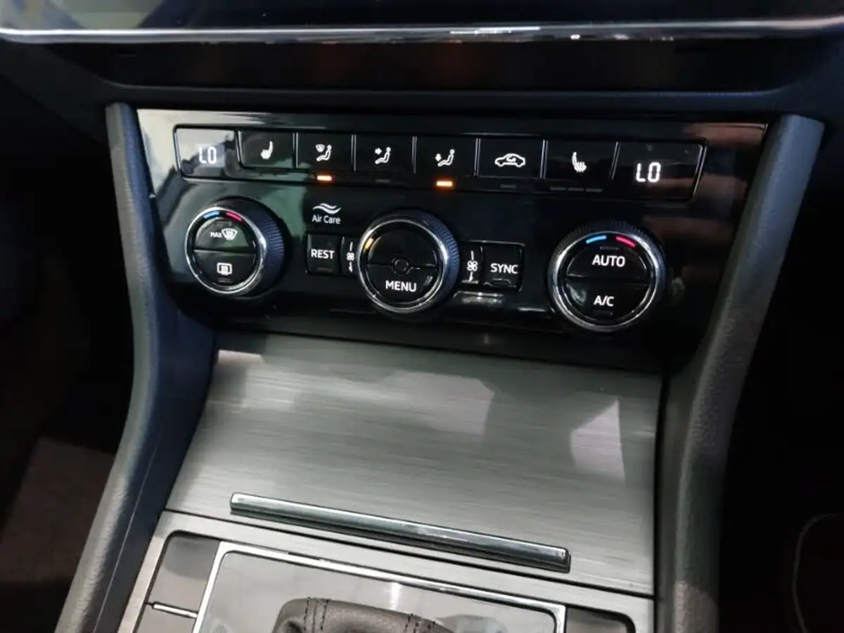 2023-skoda-superb-20-tsi-se-l-hatchback-big-17