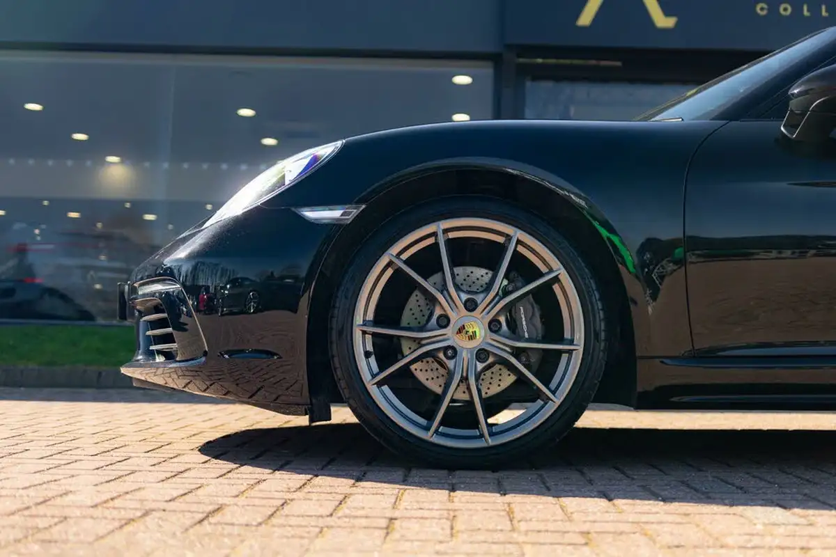 2019-porsche-cayman-718-20-cayman-big-18