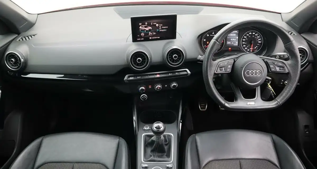 2019-audi-q2-16-30-tdi-black-edition-big-13