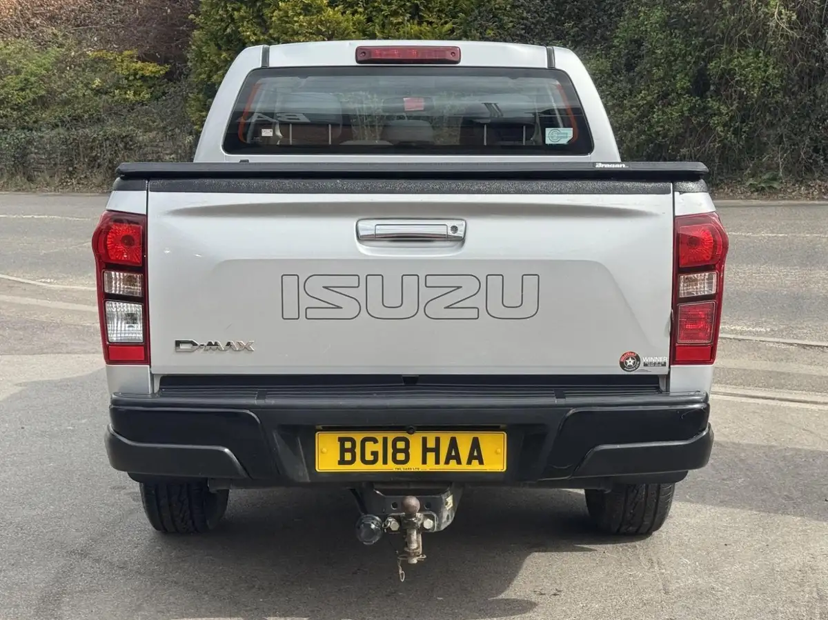 2018-isuzu-d-max-19td-eiger-big-6