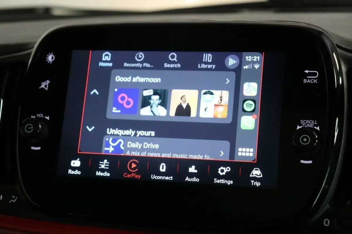 2022-fiat-500-10-dolcevita-big-8