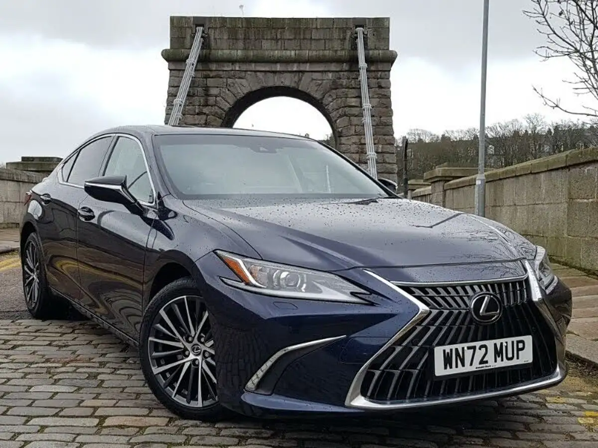 2021-lexus-es-300h-25-es-215bhp-big-0