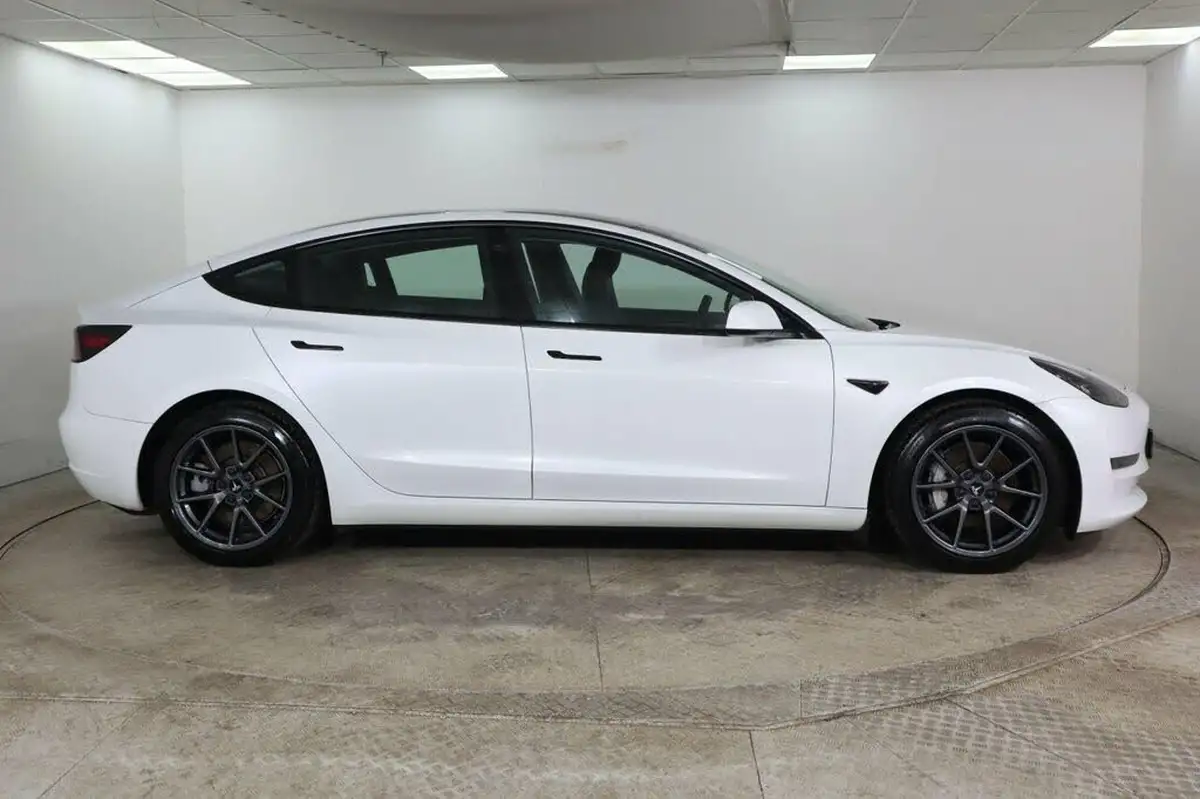 2021-tesla-model-3-e-long-range-4x4-big-9