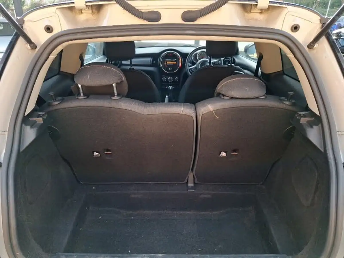2020-mini-cooper-15-cooper-classic-nav-hatchback-3d-big-7