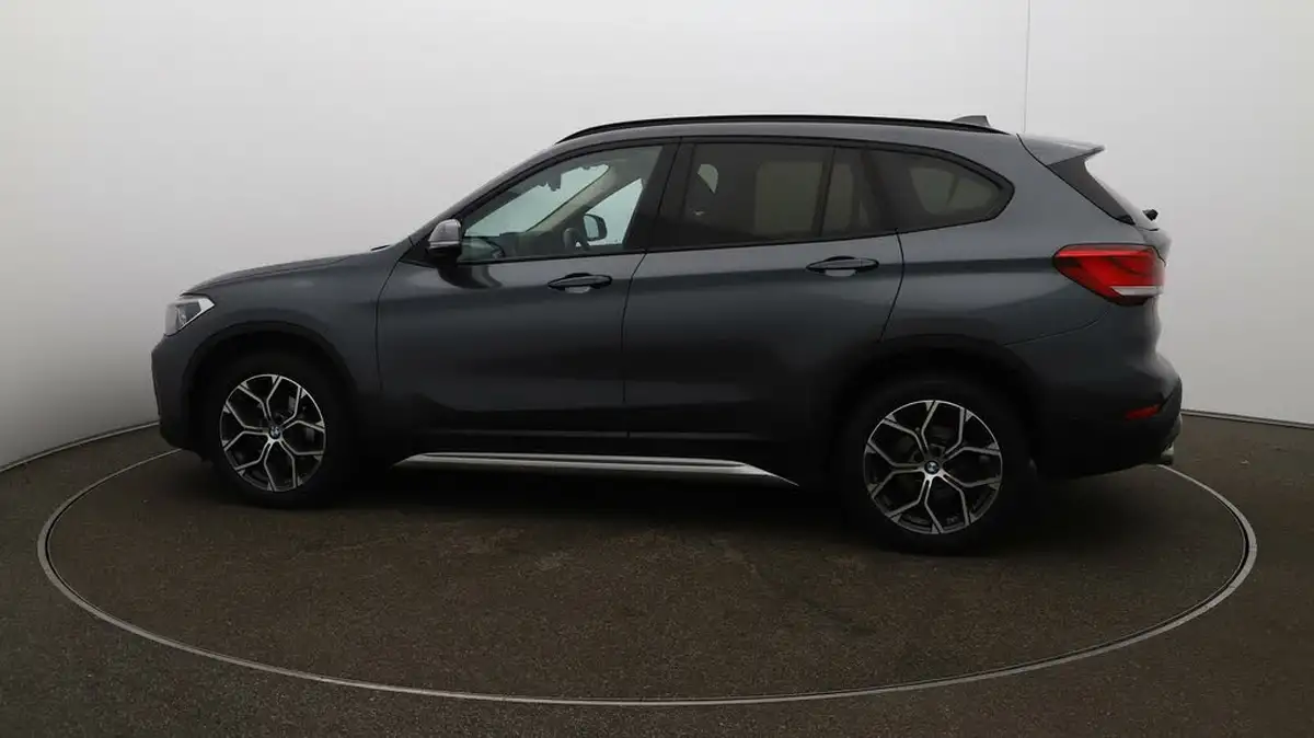 2022-bmw-x1-20td-sdrive18d-xline-sport-auto-big-55