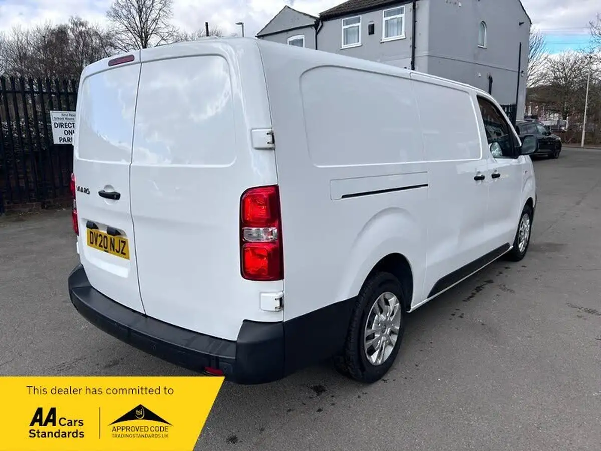2020-vauxhall-vivaro-15td-2900-l2h1-dynamic-big-3