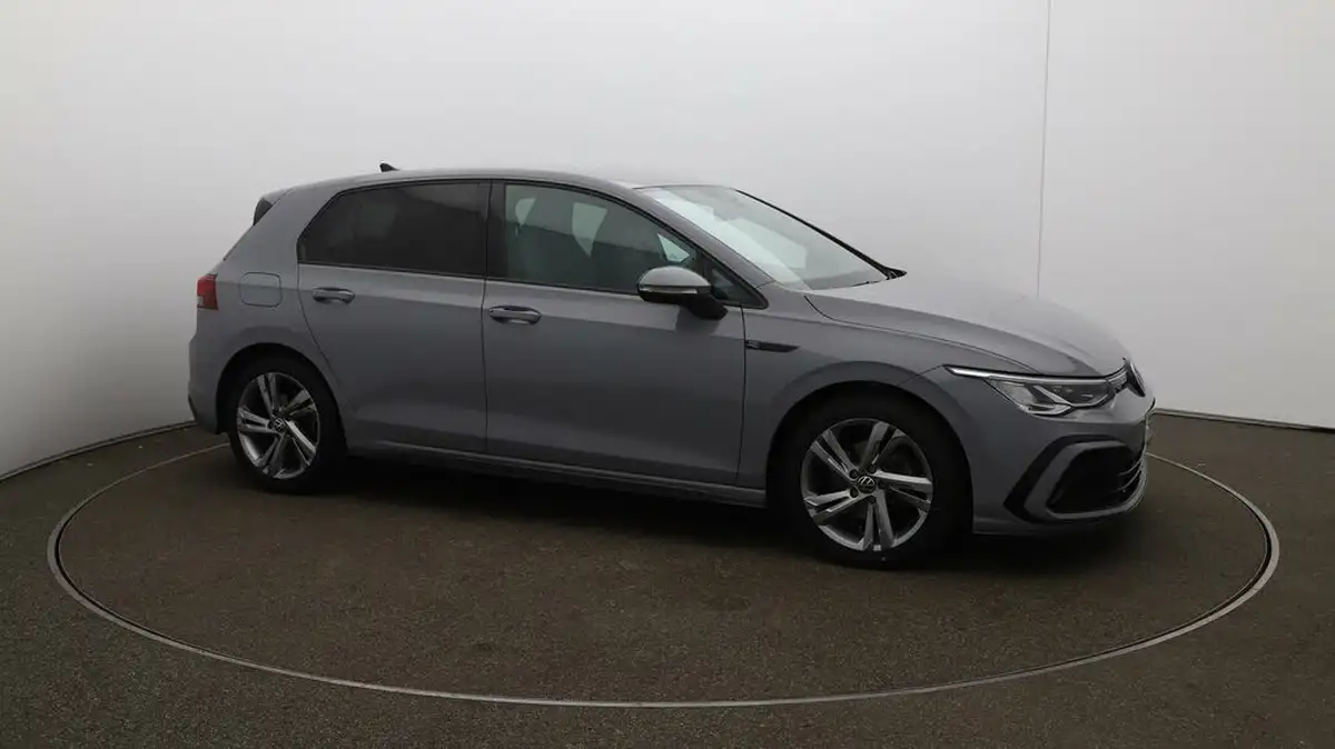 2022-volkswagen-golf-15-tsi-r-line-150ps-hatchback-big-39