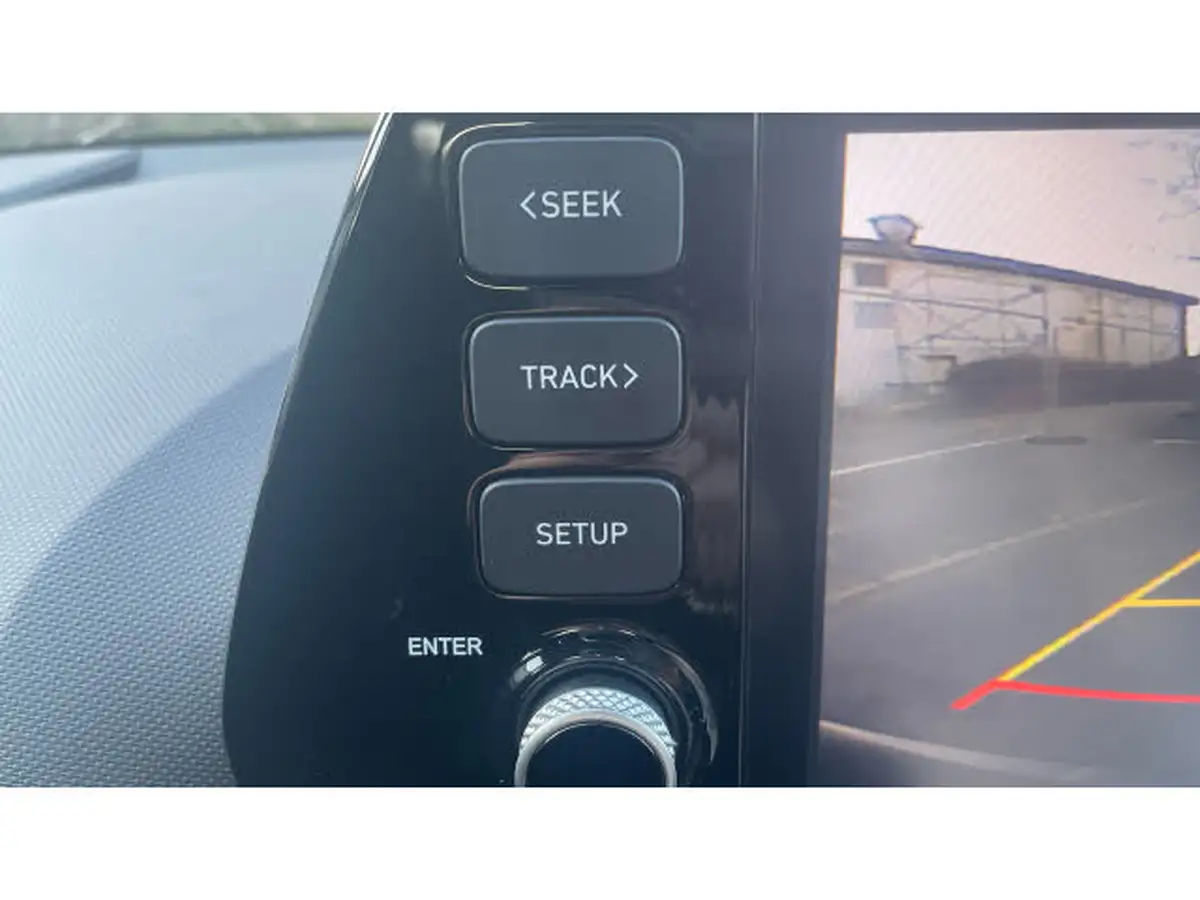 2023-hyundai-i20-10-t-gdi-se-connect-eclutch-imt-big-35