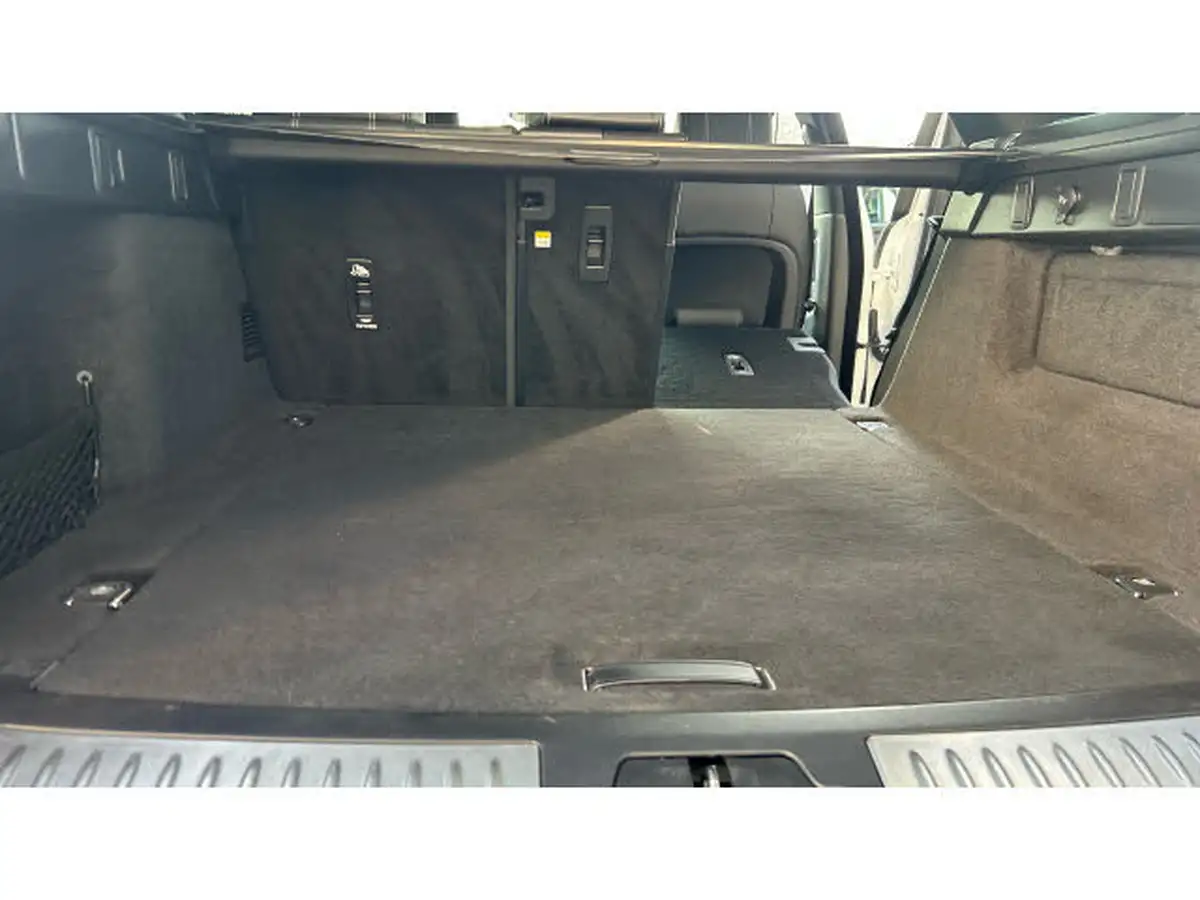2021-land-rover-range-rover-velar-20-d200-r-dynamic-se-big-36