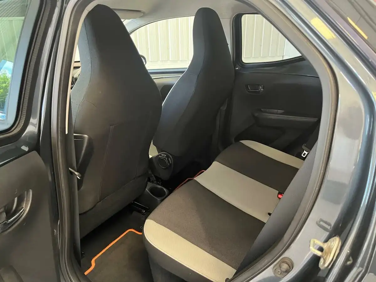2017-toyota-aygo-10-vvt-i-x-press-71bhp-big-11