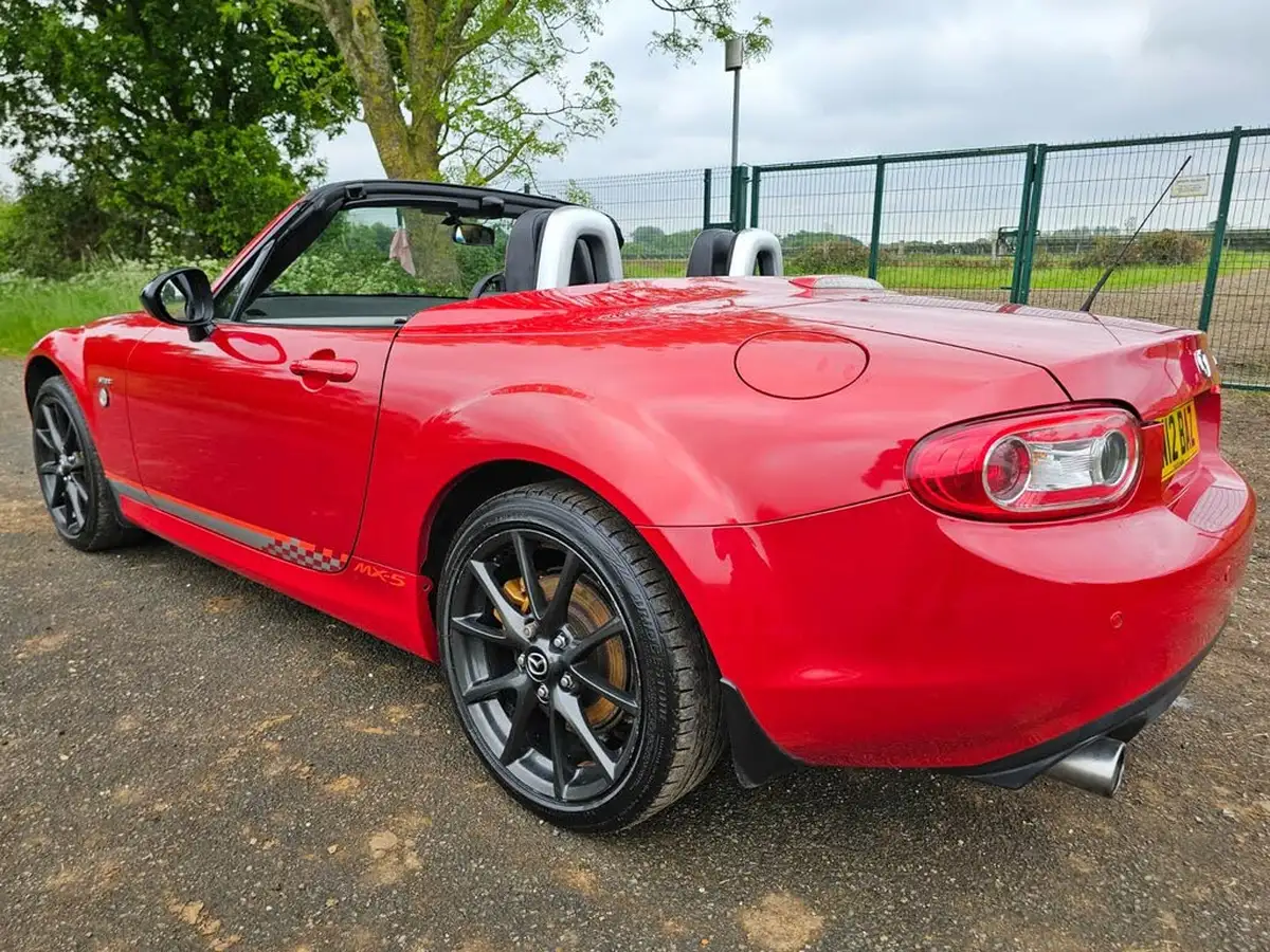2012-mazda-mx-5-20-kuro-edition-big-11