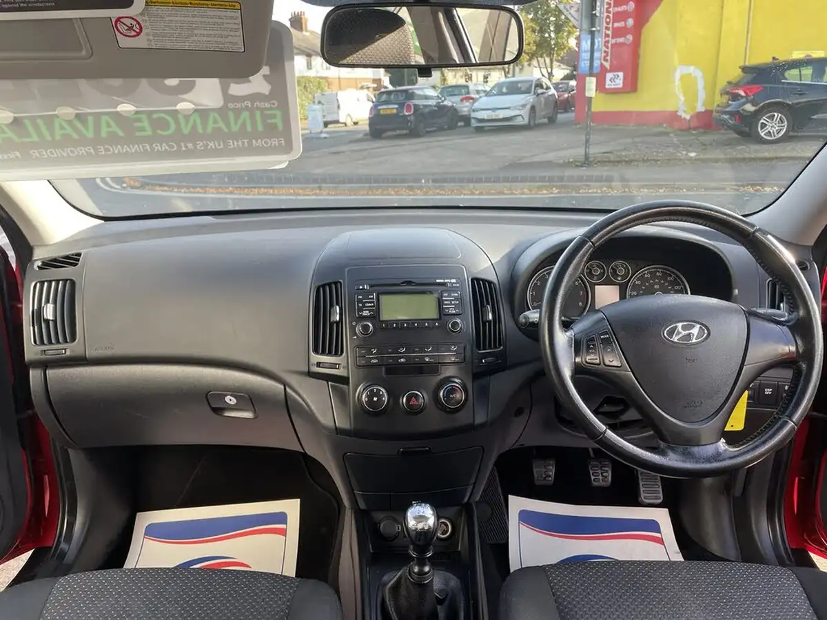 2010-hyundai-i30-16-edition-big-11