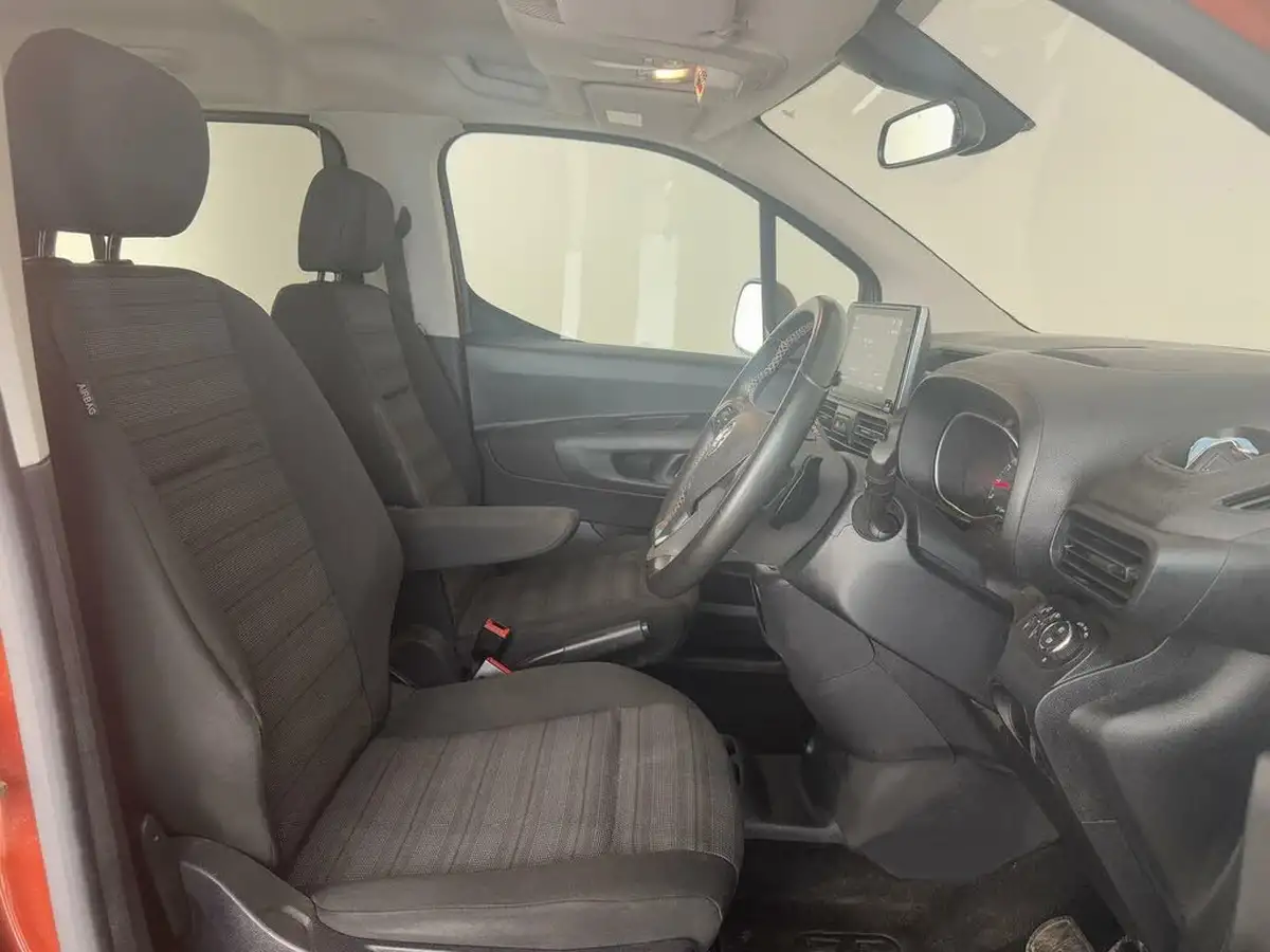 2021-vauxhall-combo-life-12i-se-big-11