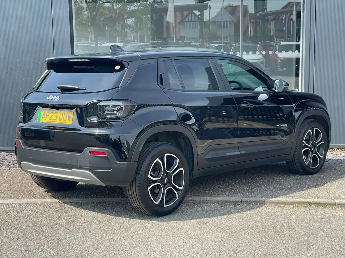2023-jeep-avenger-e-1st-edition-big-2