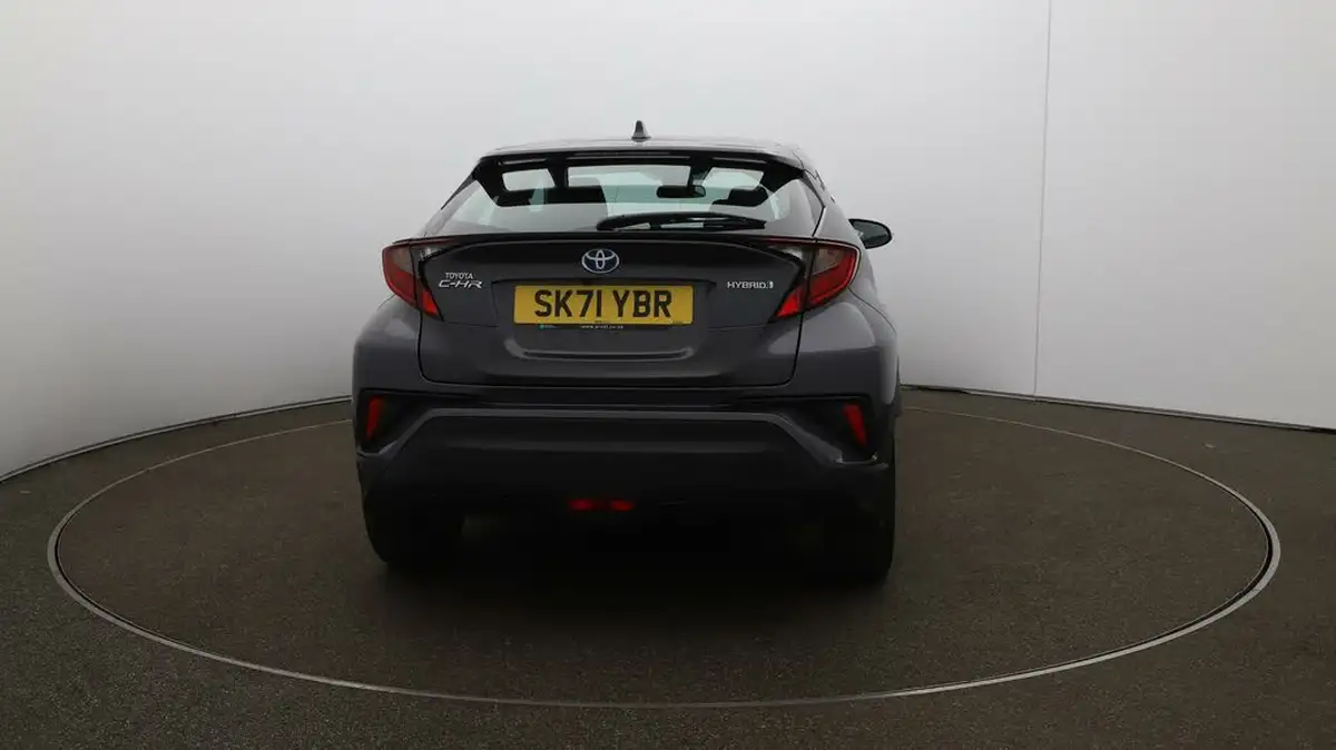 2021-toyota-c-hr-18-vvt-i-icon-big-6