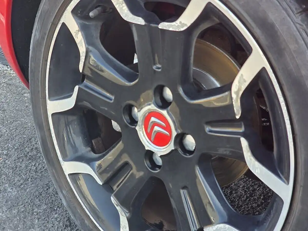 2014-citroen-ds3-16-dstyle-plus-vti-120bhp-big-8