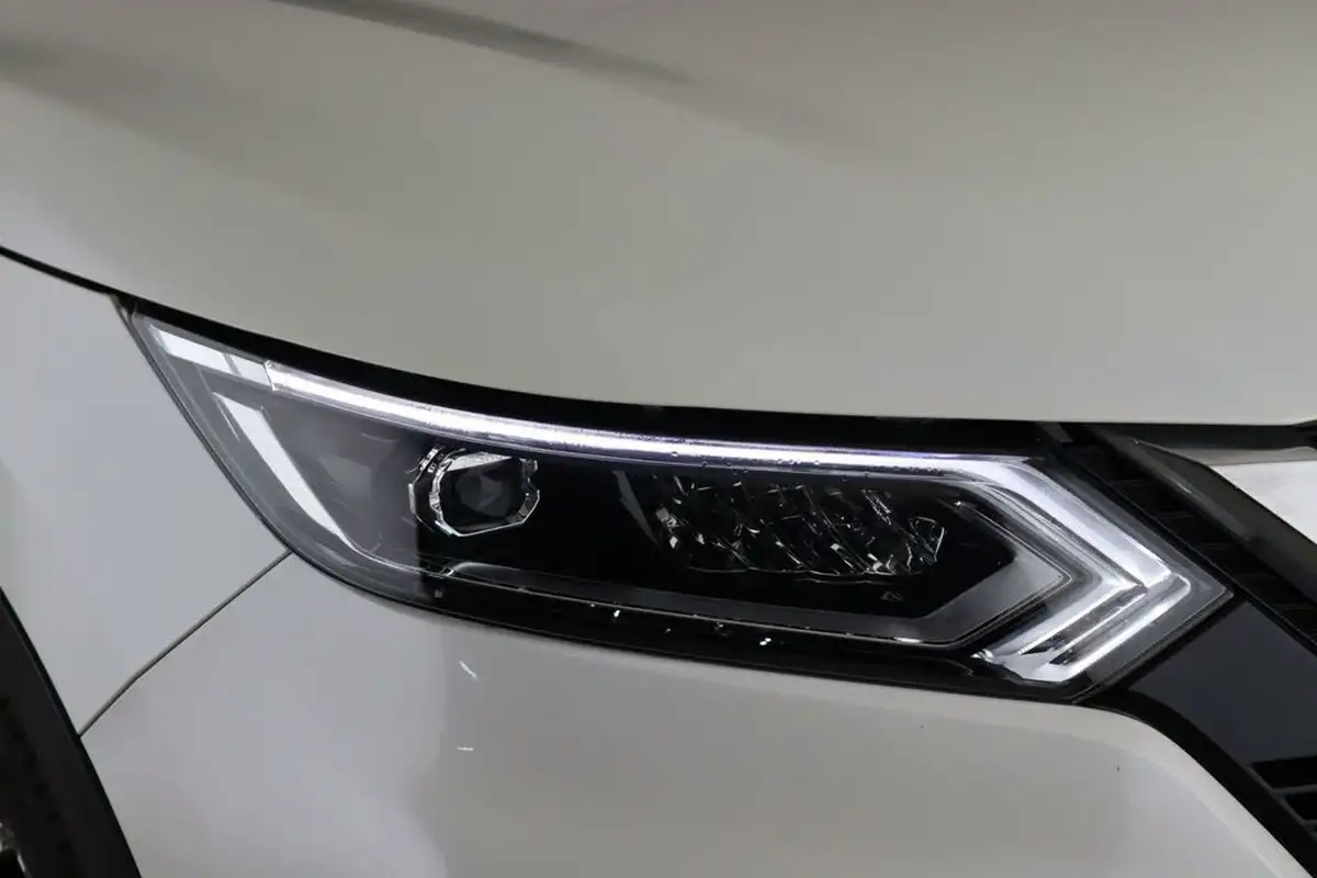 2021-nissan-qashqai-13-dig-t-n-motion-140ps-big-7