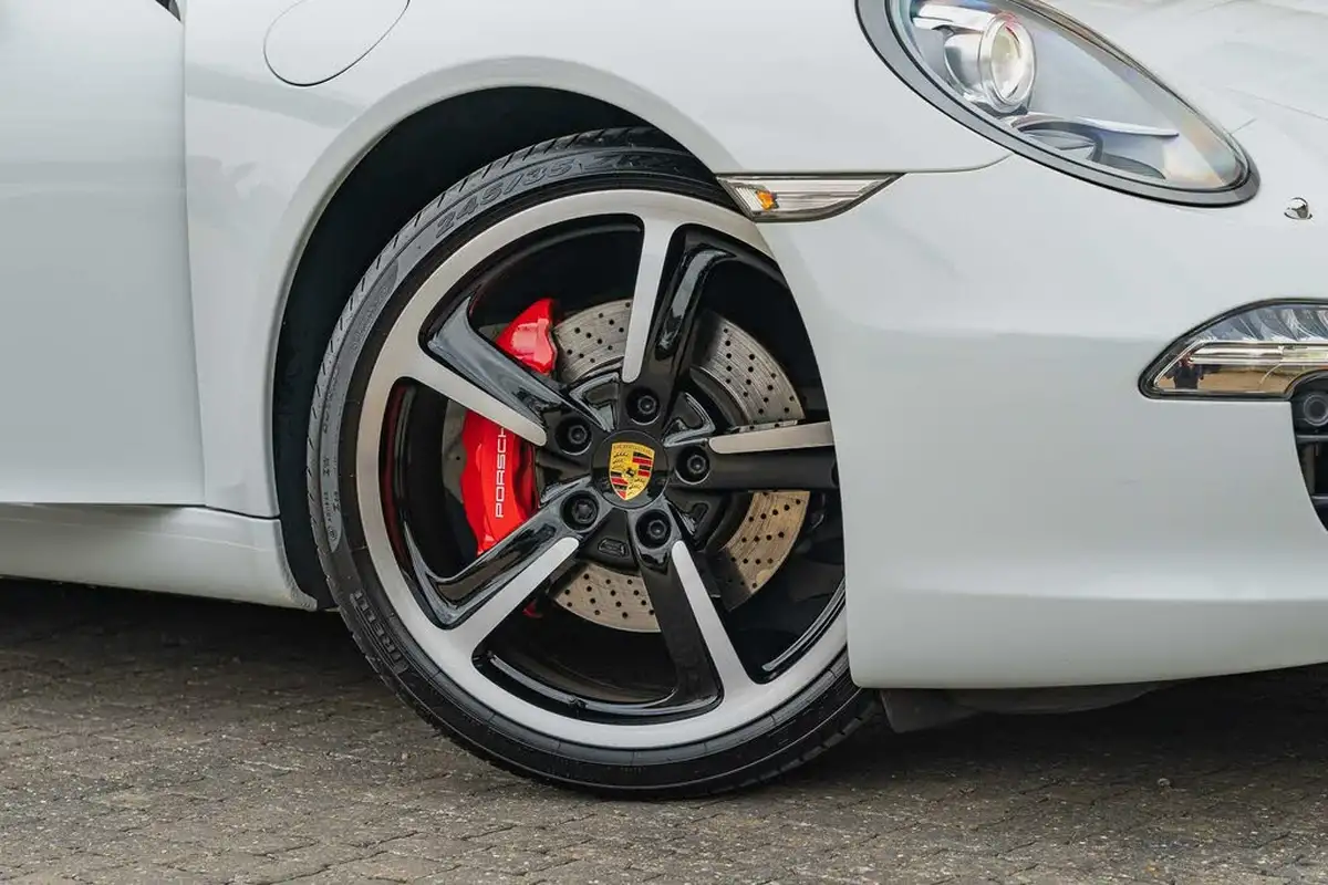 2013-porsche-911-38-carrera-s-coupe-pdk-big-1