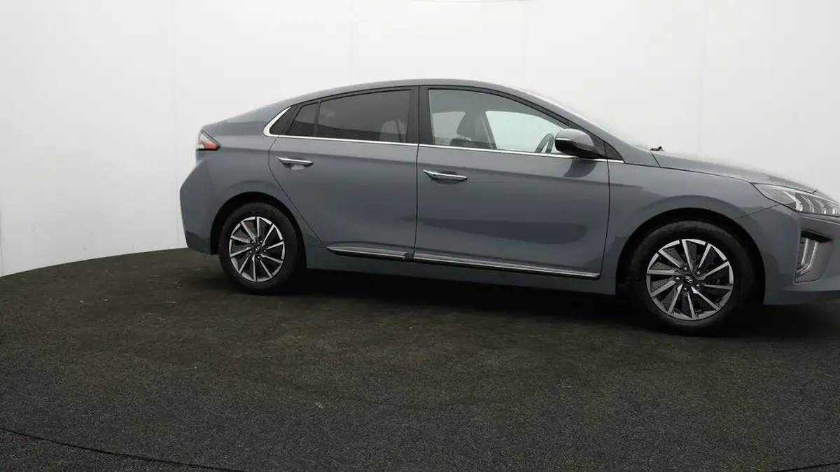 2021-hyundai-ioniq-e-premium-electric-100kw-big-52