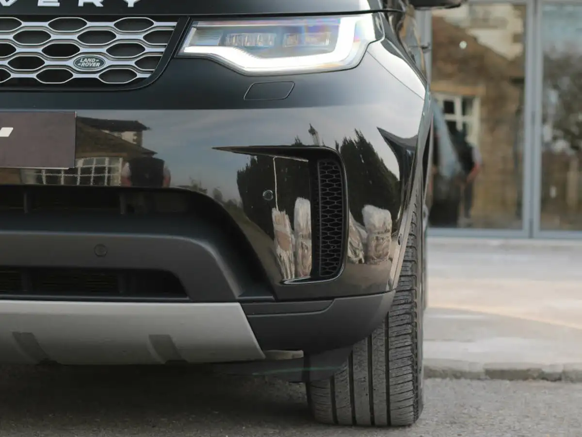 2021-land-rover-discovery-30-d300-commercial-se-big-16