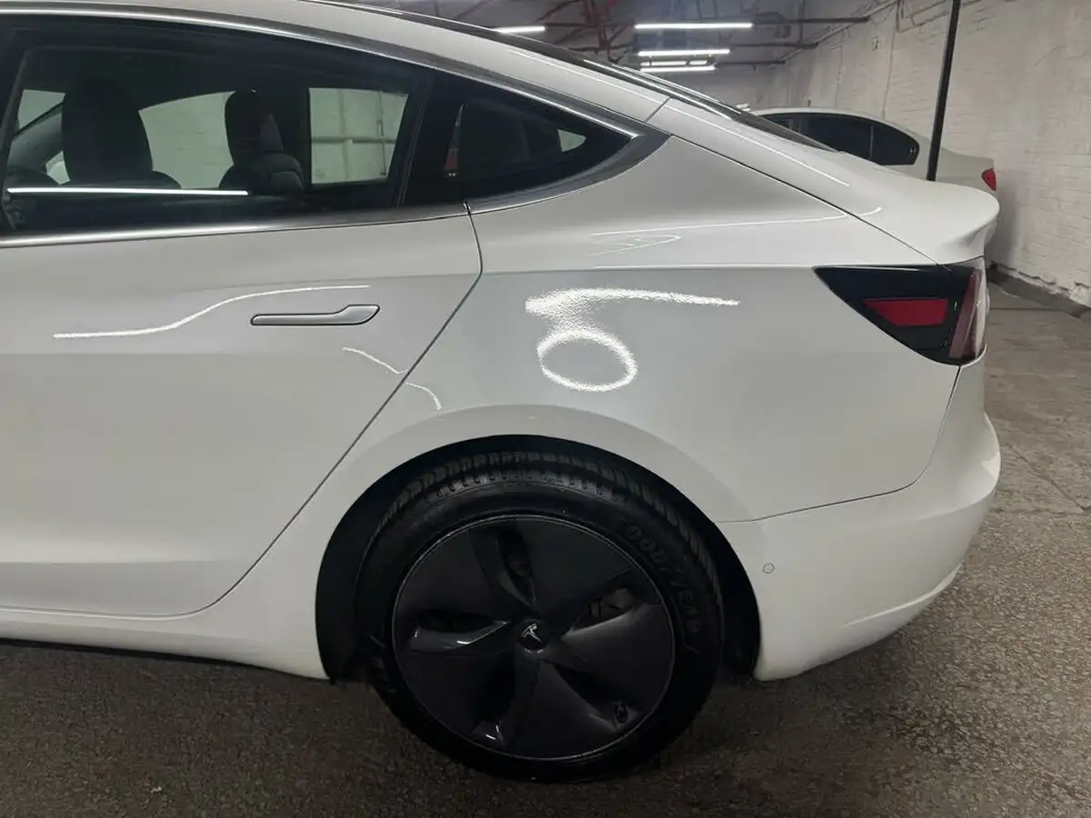 2019-tesla-model-3-e-standard-plus-big-47