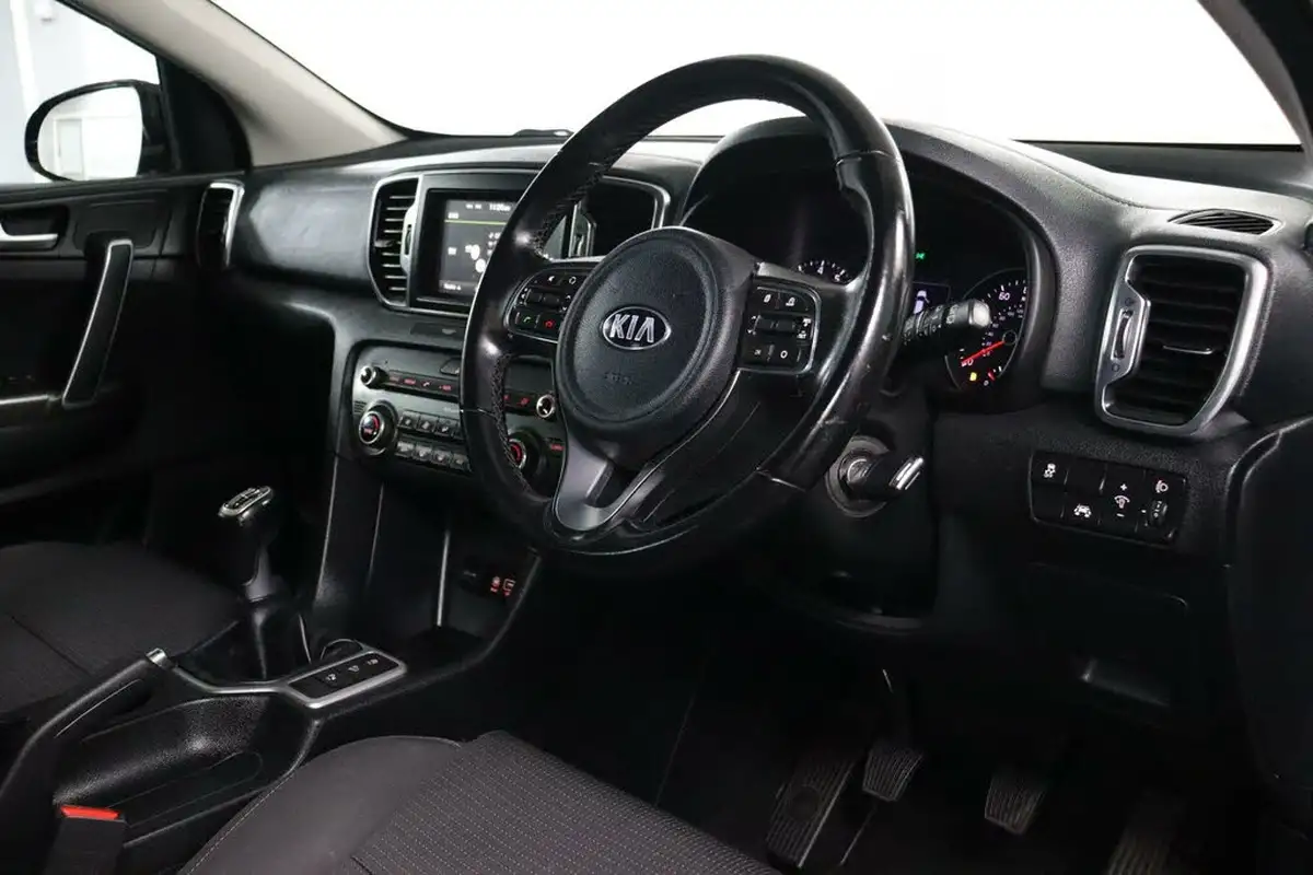 2016-kia-sportage-16-gdi-2-130bhp-big-2