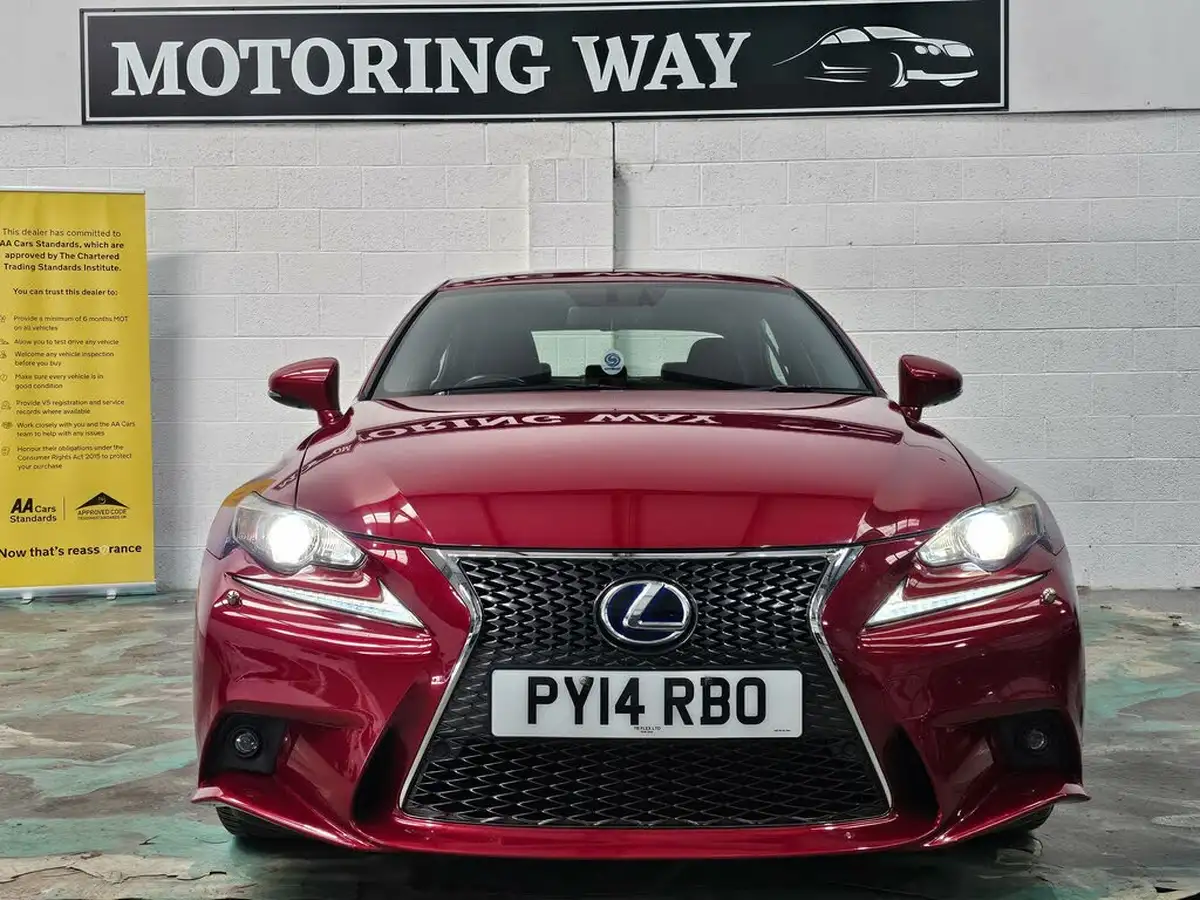 2014-lexus-is-300h-25-f-sport-big-3