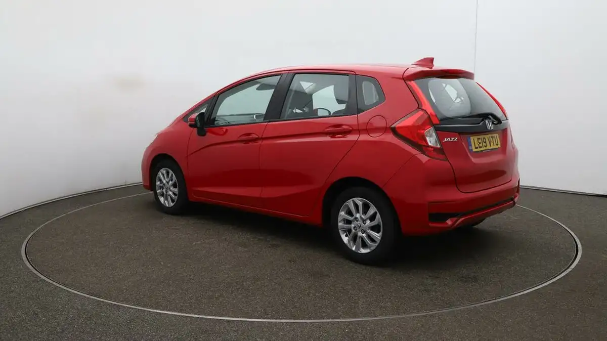 2019-honda-jazz-13-i-vtec-se-big-58