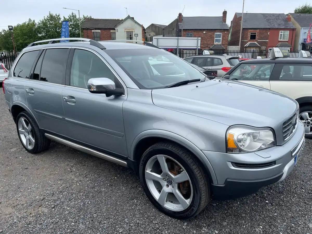 2011-volvo-xc90-24td-d5-r-design-200bhp-big-11