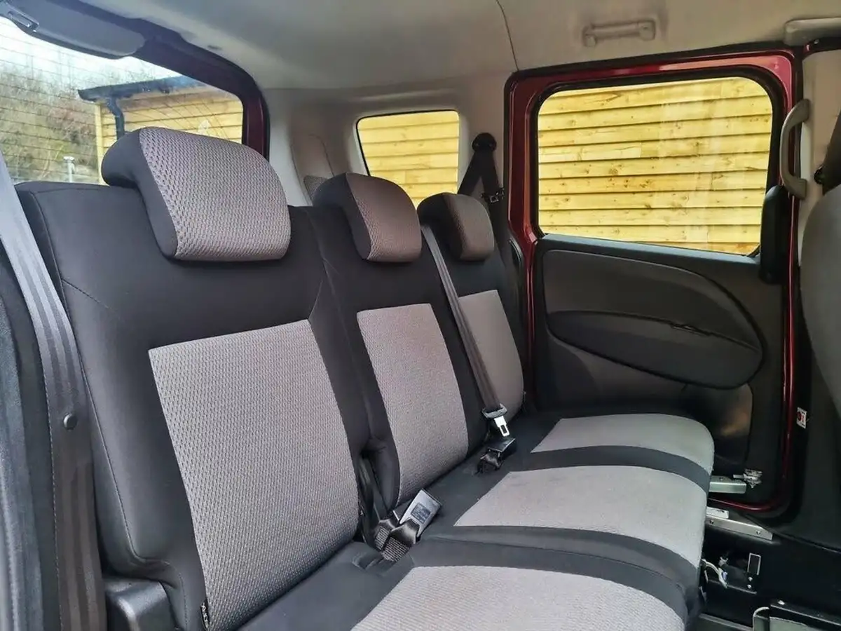 2018-fiat-doblo-16multijet-lounge-120bhp-big-17