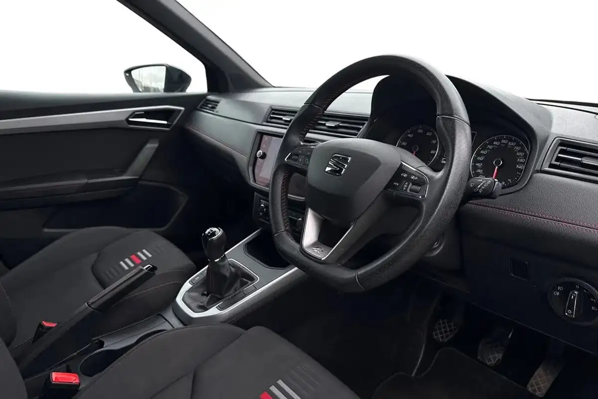 2021-seat-arona-10-tsi-fr-red-edition-big-7