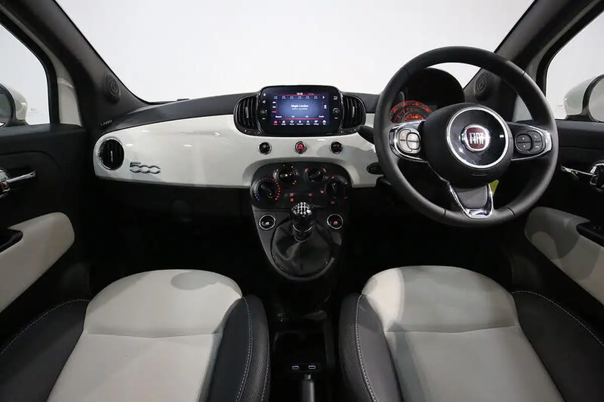 2022-fiat-500-10-dolcevita-big-23