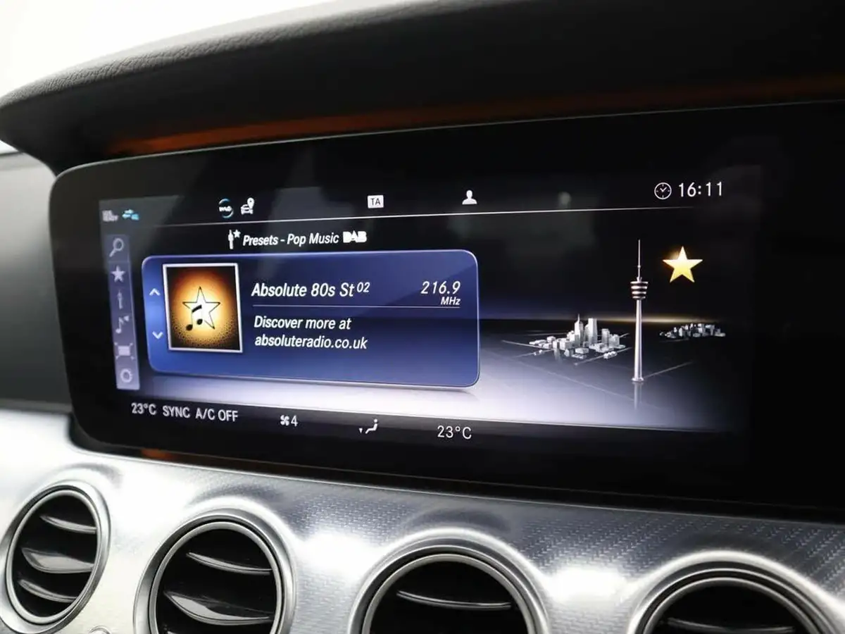 2020-mercedes-benz-e-class-20d-e220d-se-saloon-4d-plus-big-18