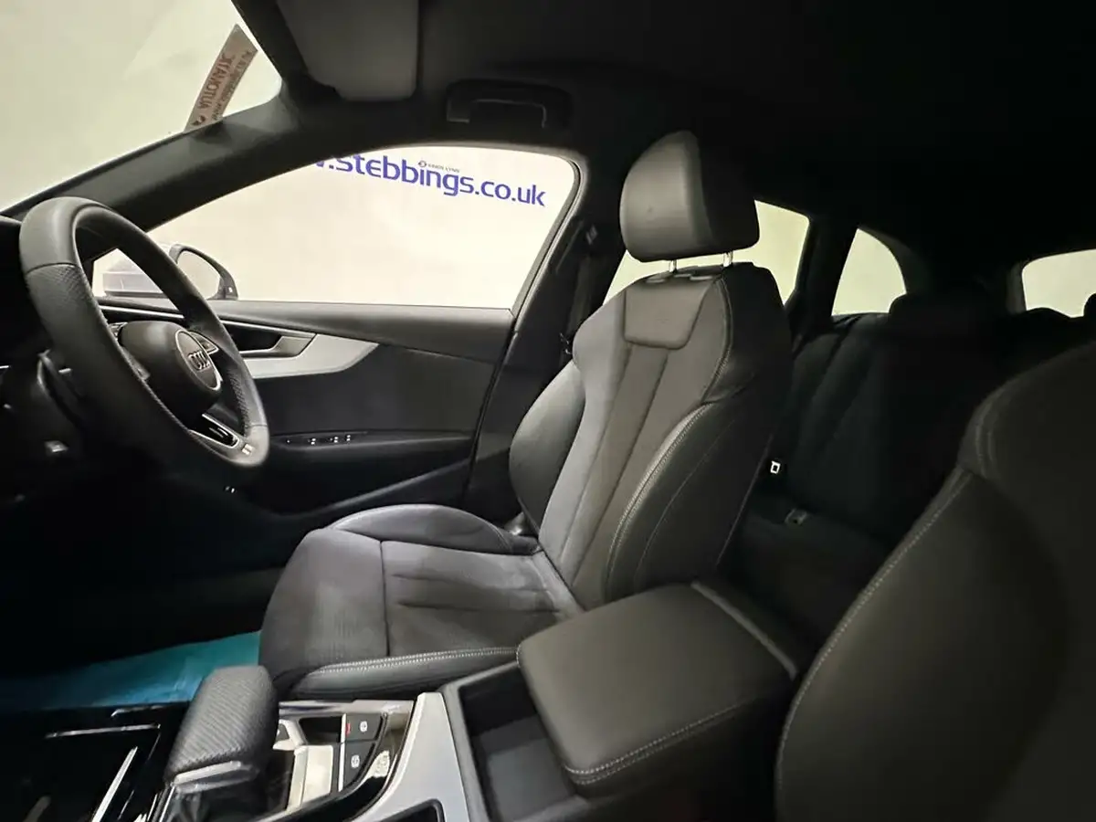 2023-audi-a4-avant-20-35-tdi-s-line-big-32