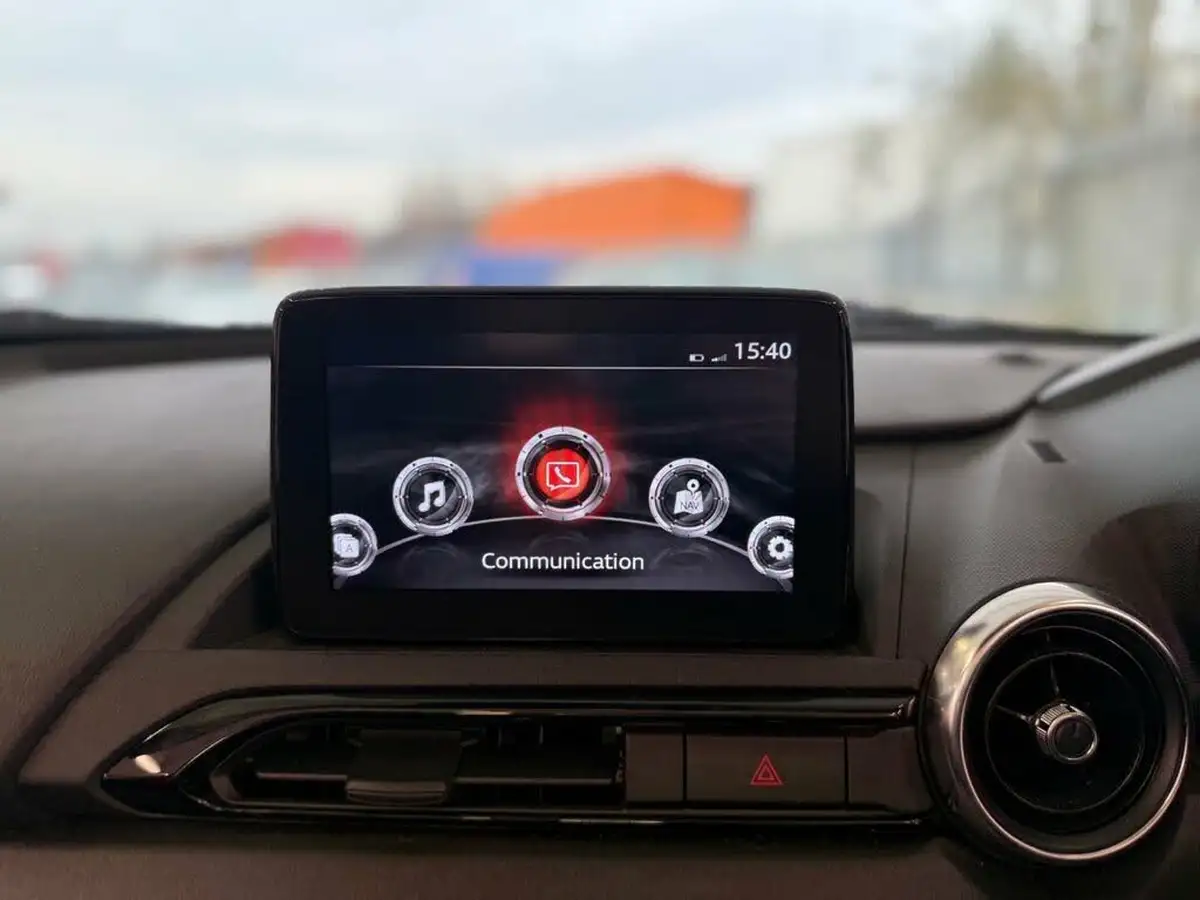 2018-mazda-mx-5-15-sport-nav-rf-big-24