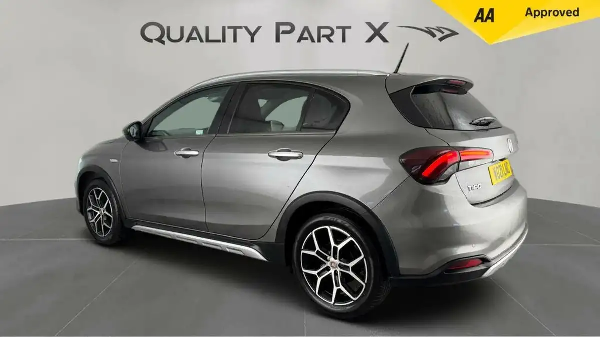 2021-fiat-tipo-10-cross-big-4