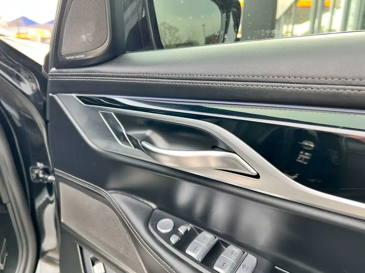 2022-bmw-7-series-30td-730d-m-sport-big-19