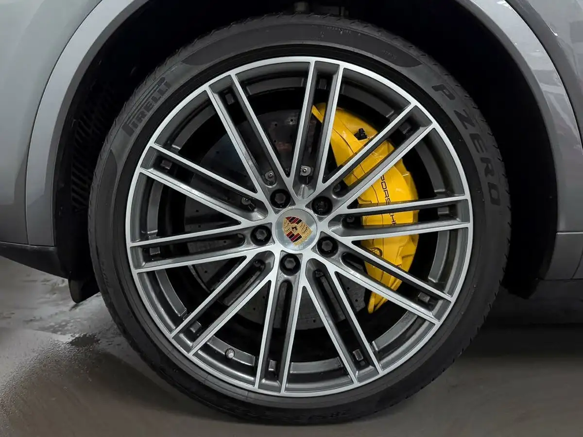 2020-porsche-cayenne-40-v8-turbo-s-e-hybrid-station-wagon-big-71