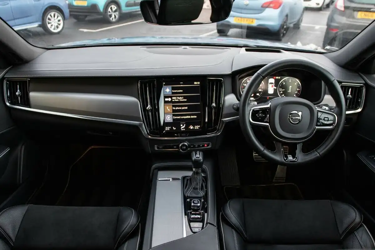 2019-volvo-s90-20td-d4-r-design-plus-big-12