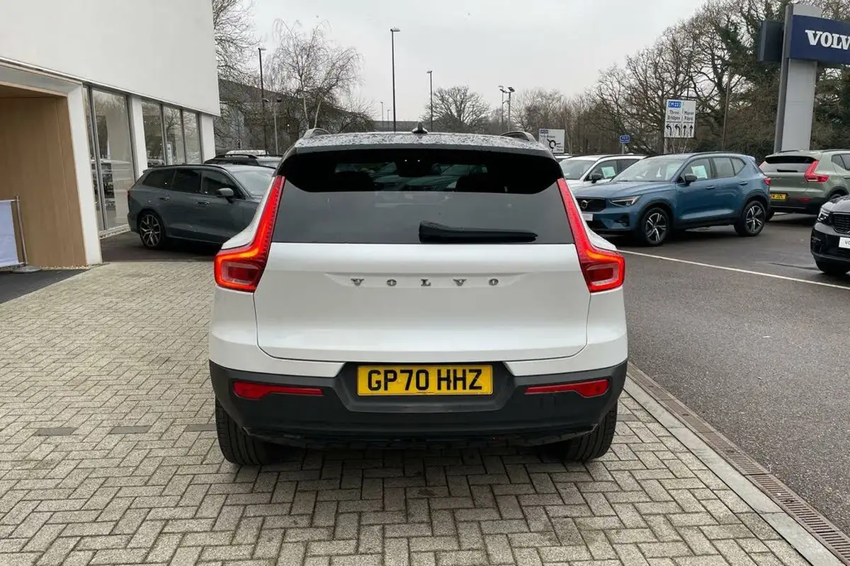2021-volvo-xc40-20-b4-r-design-197bhp-awd-geartronic-big-7