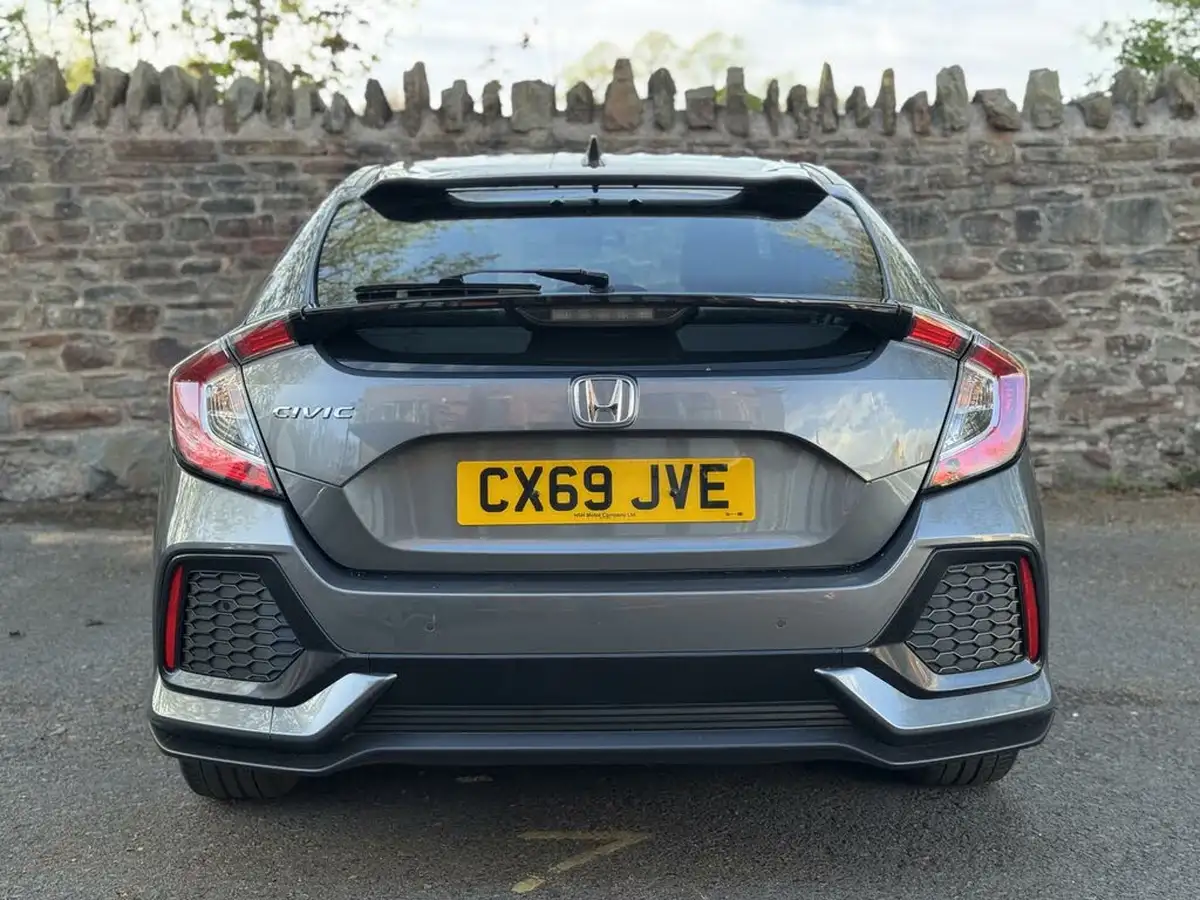 2019-honda-civic-10-vtec-turbo-se-hatchback-5d-big-11