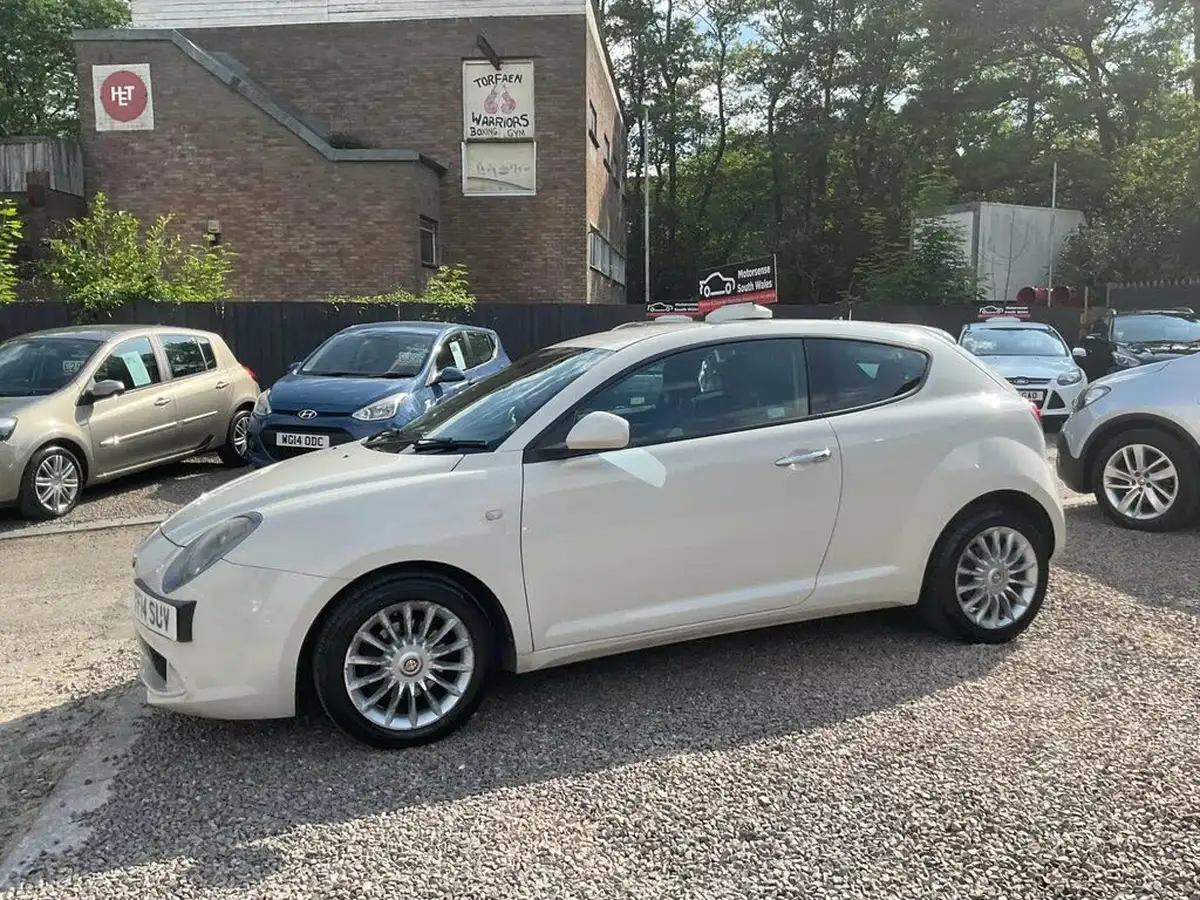 2014-alfa-romeo-mito-13jtdm-2-sprint-big-71