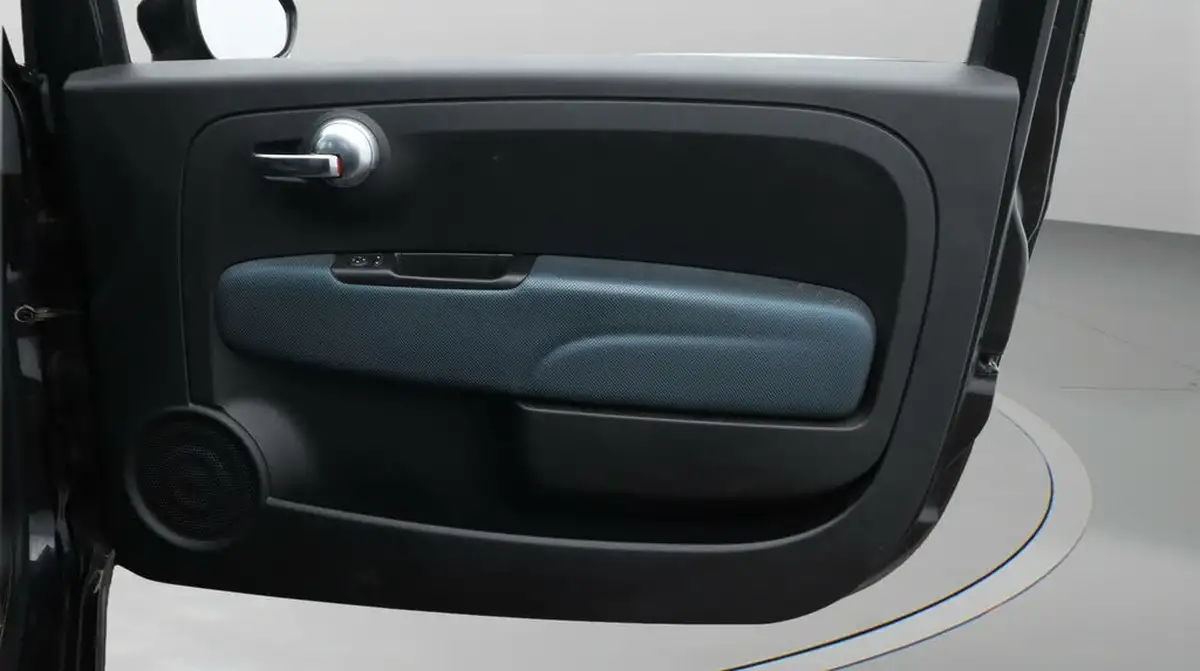 2020-fiat-500-10-launch-edition-big-15