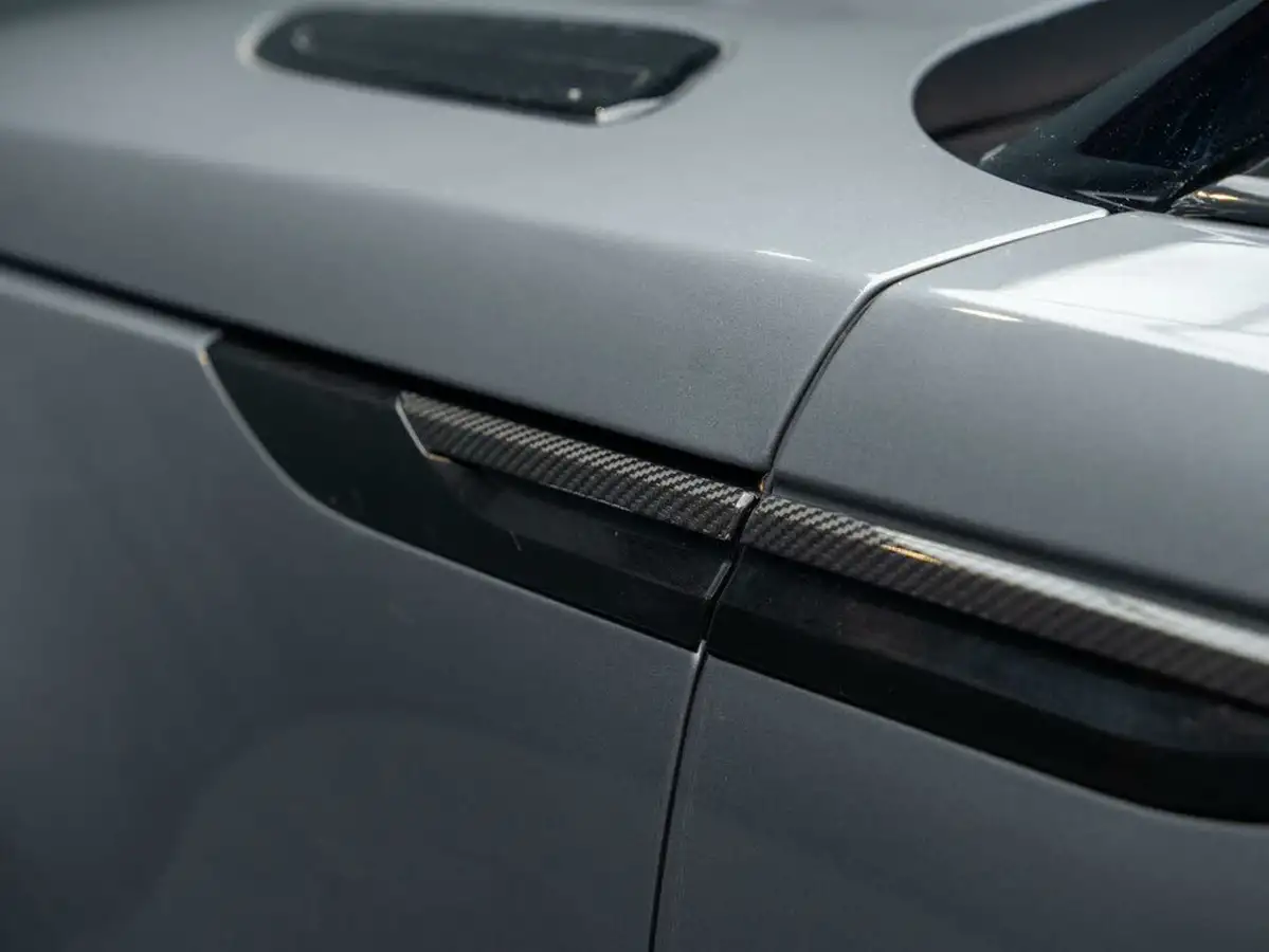 2022-land-rover-range-rover-velar-30-d300-r-dynamic-hse-big-38
