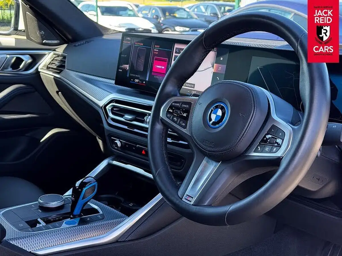 2022-bmw-i4-e-edrive40-m-sport-big-11