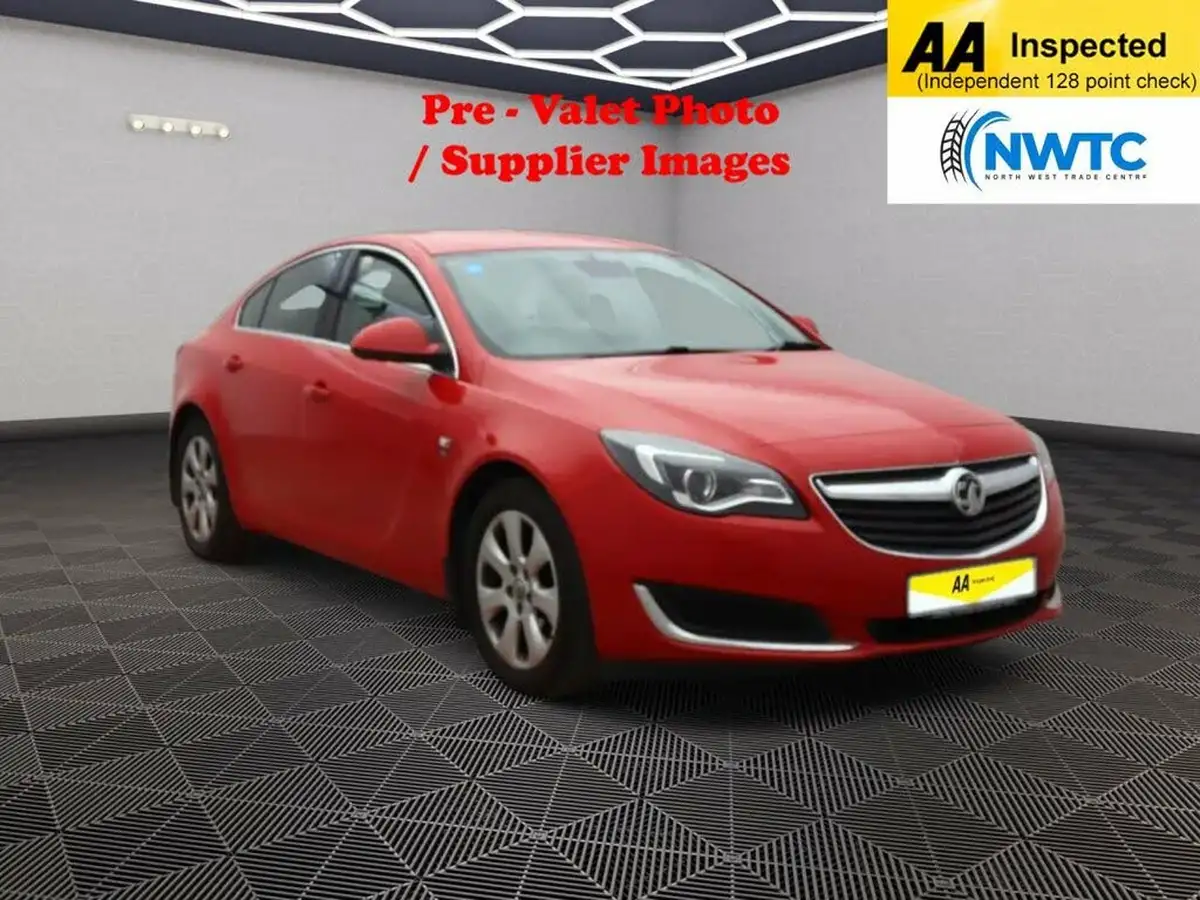 2015-vauxhall-insignia-20cdti-se-140ps-ecoflex-ss-hatchback-5d-big-0