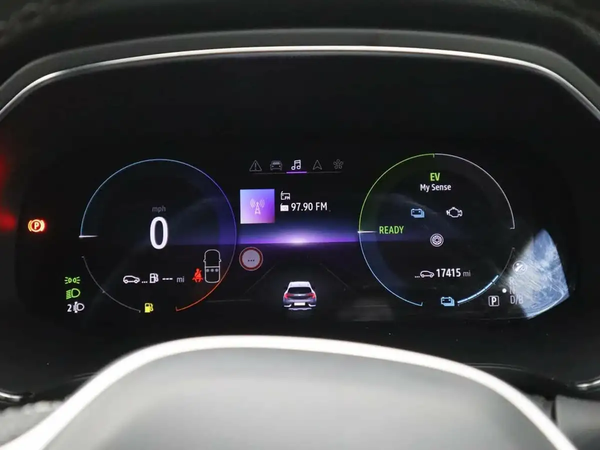 2023-renault-captur-16-e-tech-engineered-145ps-full-big-16